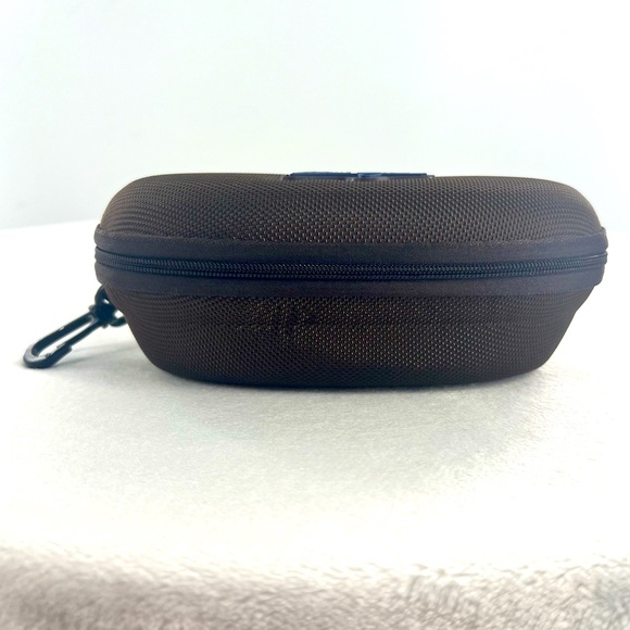 Maui Jim Glasses Case - Picture 3 of 7